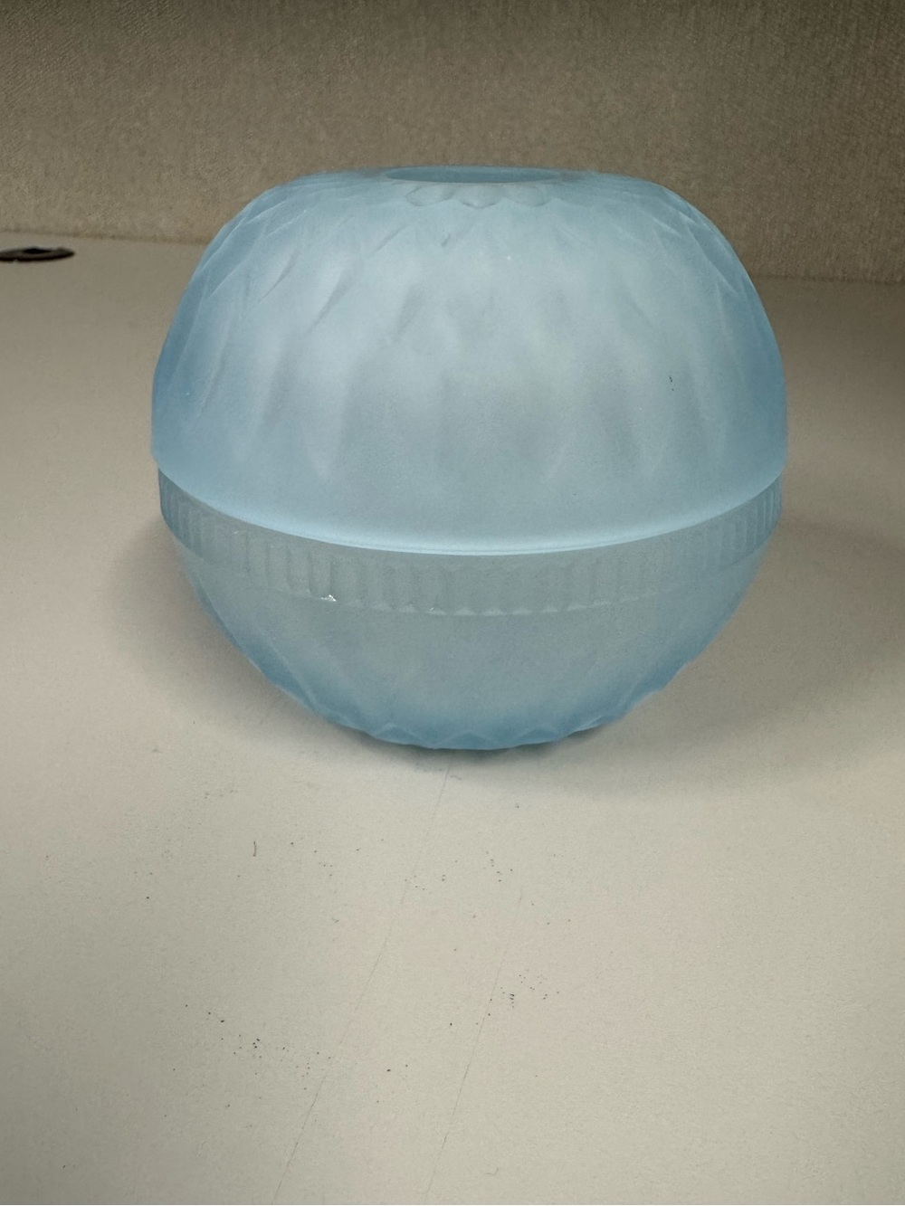 VTG Indiana Glass Frosted Light Blue Satin Diamond Point Fairy Lamp - Picture 3 of 11